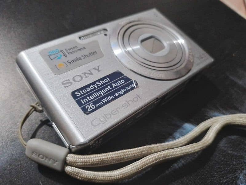 Sony Digital Camera 14.1 Megapixel 4x Optical Zoom 5