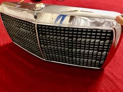 mercedes W123 front grill 0