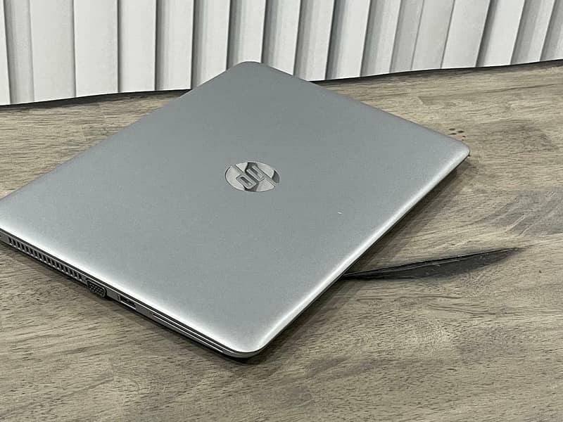 HP EliteBook 840 G4 Core i5 7th Gen, 8GB, 256GB SSD, 14″ HD LED 3