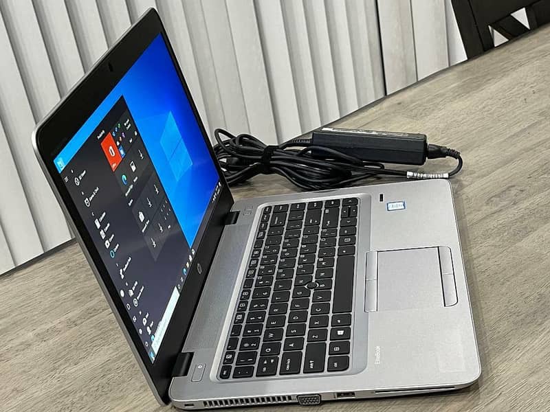 HP EliteBook 840 G4 Core i5 7th Gen, 8GB, 256GB SSD, 14″ HD LED 5