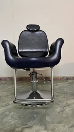 Makeup chair deals olx