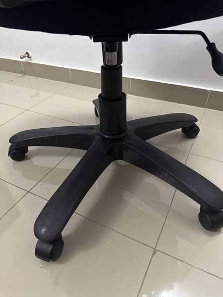 office Chair -Slightly Used - Boss Chair - Extreme Comfort 5