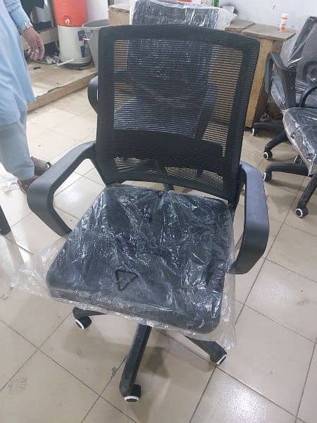 Computer Chairs/Revolving Office Chairs/Staff Chairs/Visitor Chairs 4