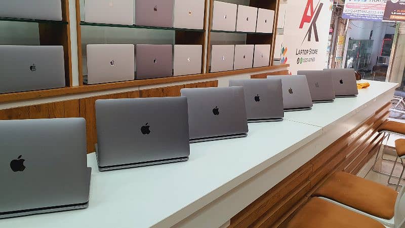 Apple Macbook Pro 15inch 16inch Core i7 !! Core i9 Stock Available 1