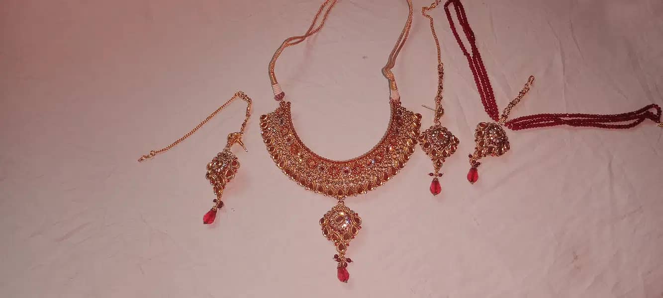 Jewellery set 1