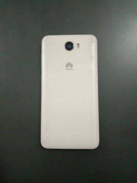 Huawei honer ka original panal and casing he baqi set khrab he 0