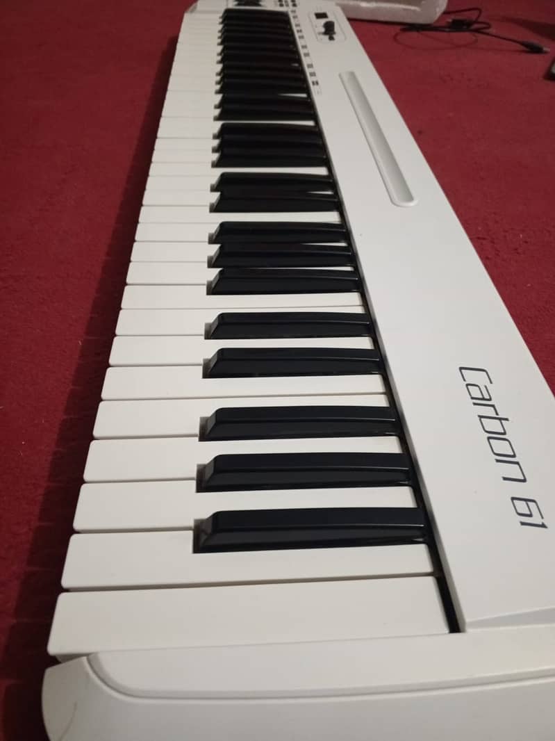 Samson Carbon 61 Midi Keyboard - Musical Instruments - 1080435888