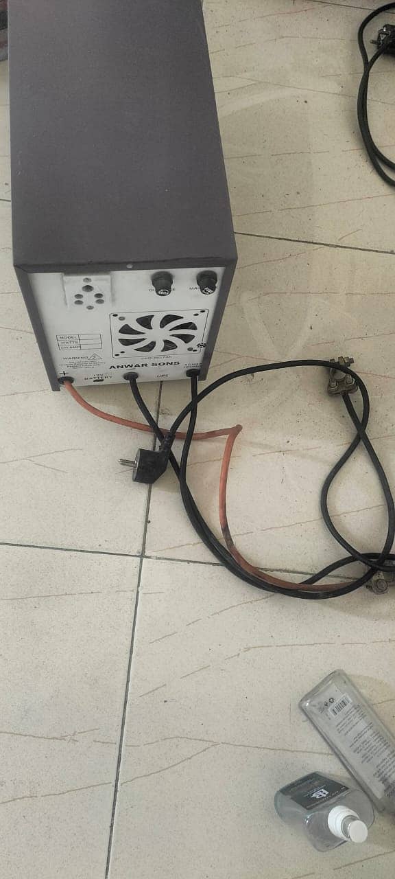 1000W UPS for sale on cheapest price like brand new ups Generators