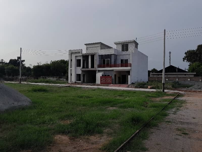 House For Sale On Very Ideal Location Opp Askari 14 Main Gate - Houses ...