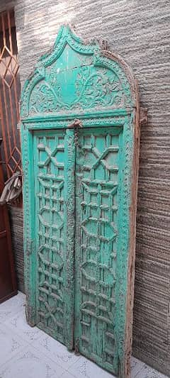 100 years  old  door with  tamba  lock