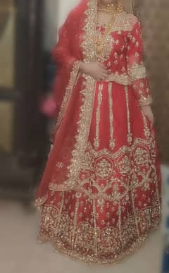 discounted price brand new bridal wear lehnga choli woth haevy dupta 0