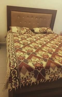 Queen Size Bed with mattress 0