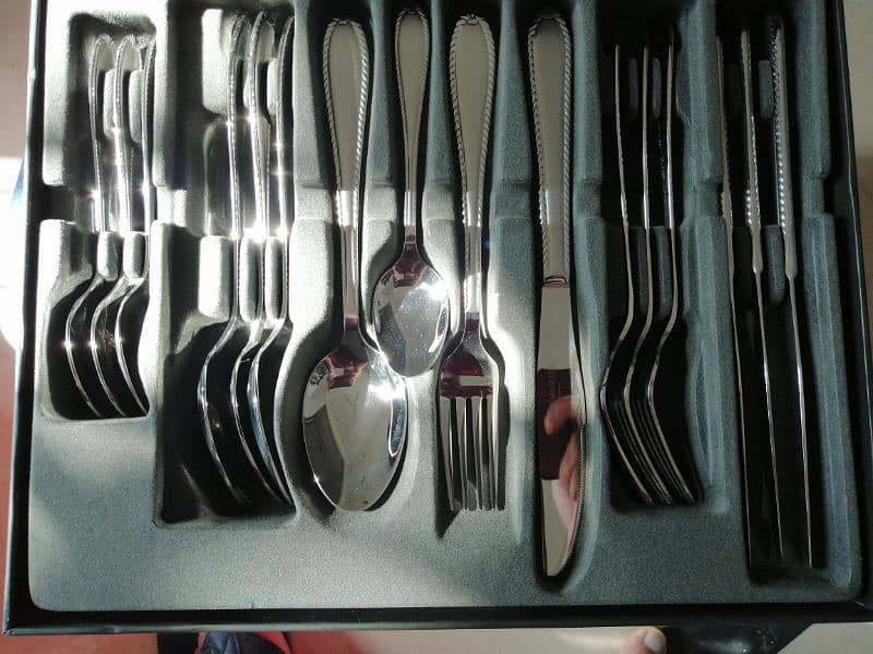 Miniso Cutlery Set (16 PIECE) 1
