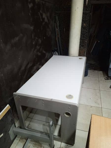 imported table / working desk / work station / imported desk 4