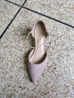 Metro Heel Size 39 0