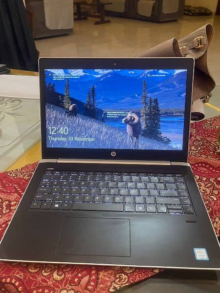 hp 440 G5 Metal design i5 8th Generation 6