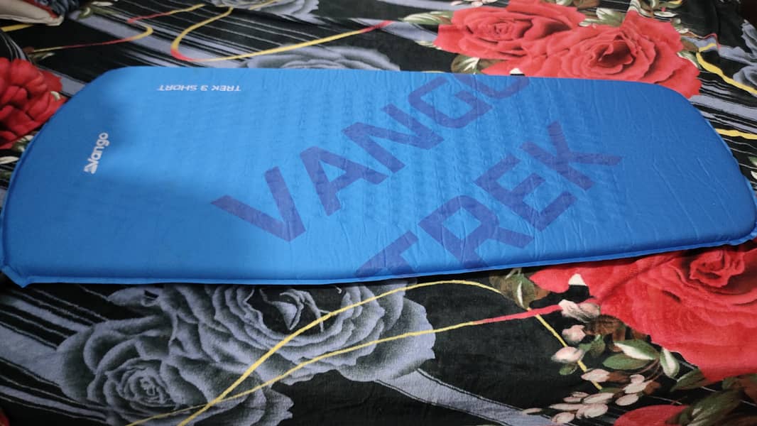 Vango Trek 3 Short Exercising / Camping inflattable Mat 0