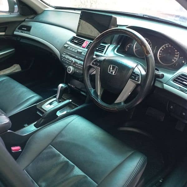 Honda Accord 2.4 Total Genuine 9
