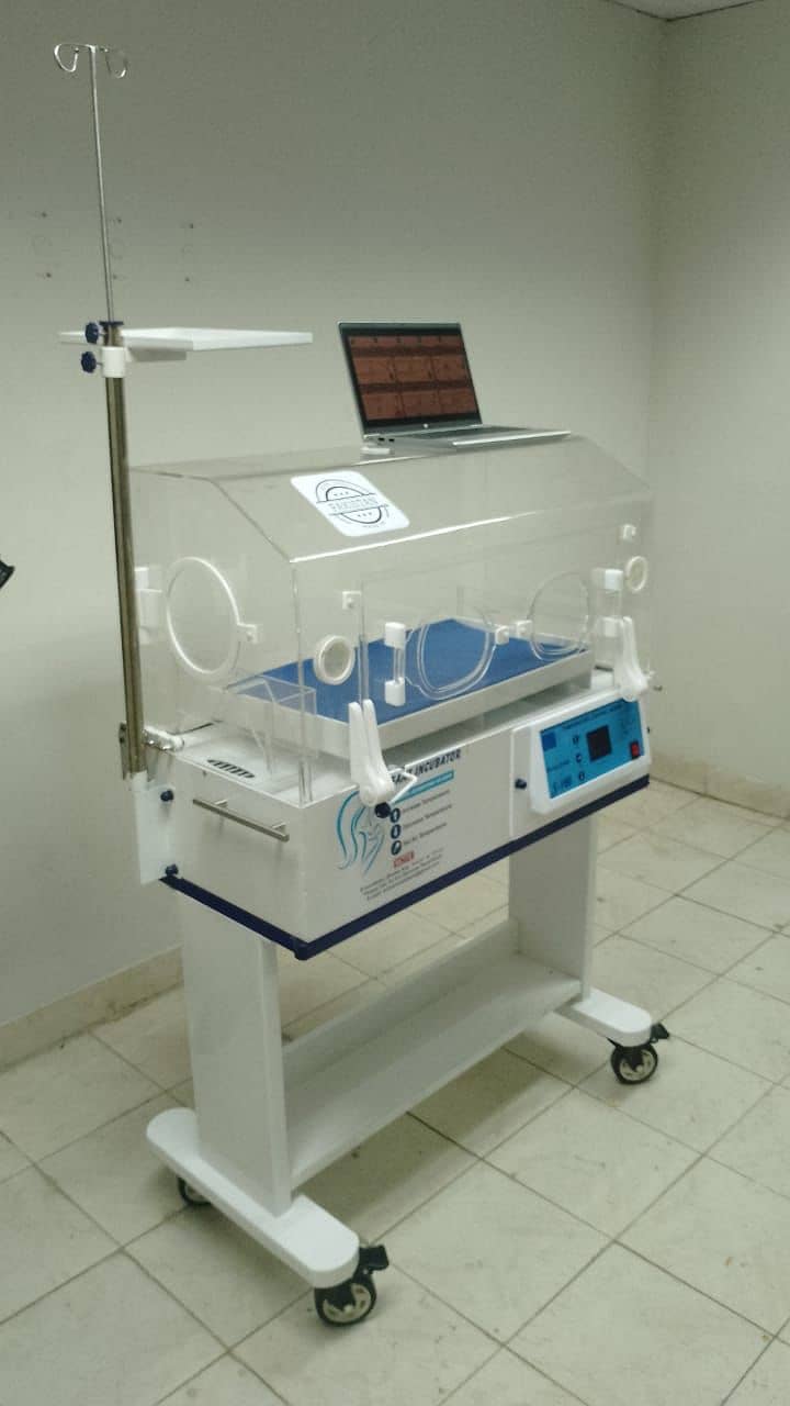 Baby Incubator Local & Imported - Whole Sale Rate Available 3