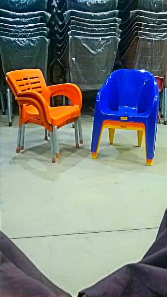 plastic chair 4