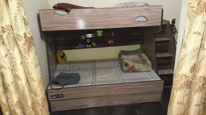 Children double story bed. 2