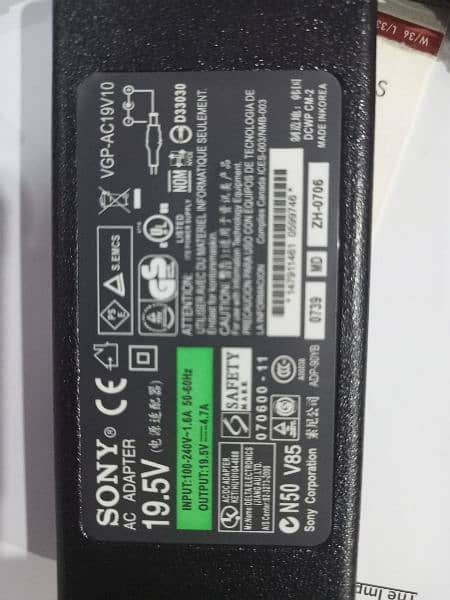 Sony AC Adapter 19.5V 2