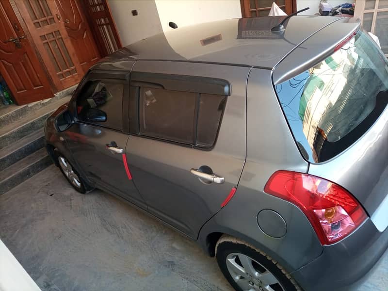 Suzuki Swift DLX 1.3 2012 Model 4