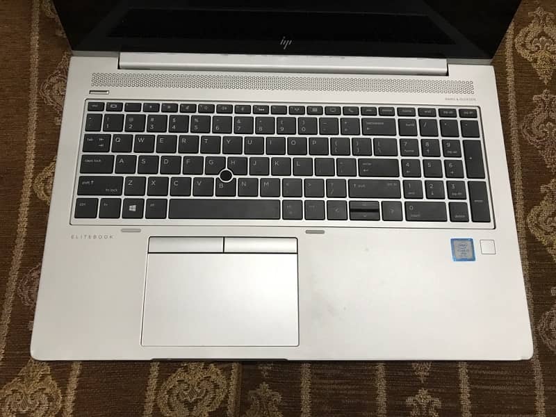 HP 850 Core i7 Touch screen 16GB ram 512 ssd 2