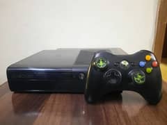 Xbox 360e (Ultra Slim) Jailbreak, Kinect, Original Controller, CDs 0