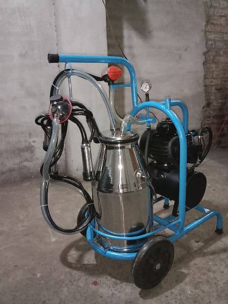 COW MILKING MACHINE / RUBER MAIT / SHOWRING SYSTEM / milking machine 3