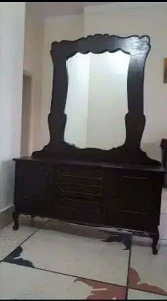 Nice Condition , Dressing Table 1