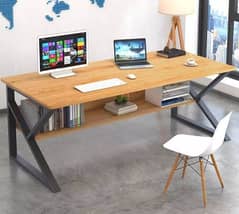 Computer Table. Study Table. Workstation for Home and Office.