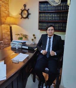 ⚖️LAWYER-AWAIS⚖️