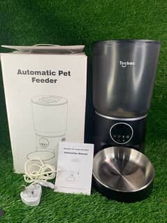 automatic pet feeder/ pet container