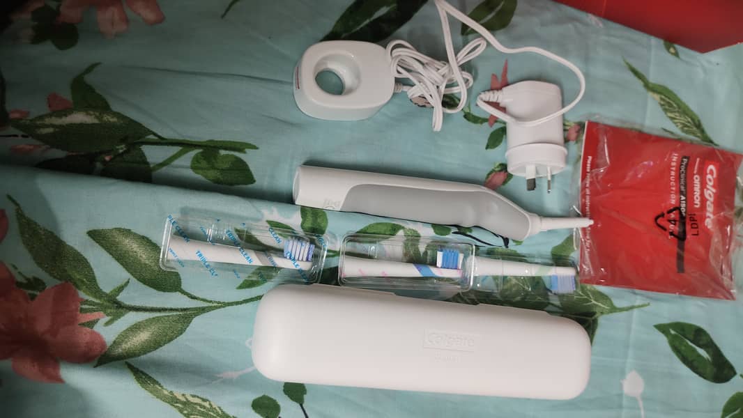 Colgate Omron Proclinical A1500 Box packed electric toothbrush 1