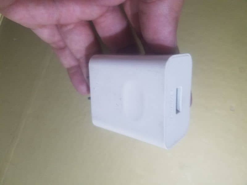 Mobile chargers available. O3244833221 18