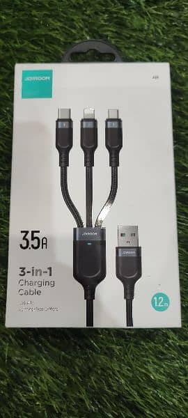 JOYROOM 3.5A USB-A to Lightning + Type-C + Micro 3-in-1 Charging Cable 8