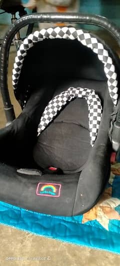 Baby carry cot black