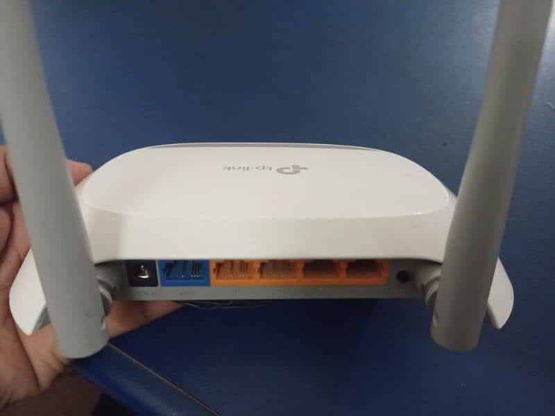 TP Link wireless router Model: TL-WR840N 0