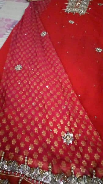 red kaliyo Wali frock , arapajama plus Banarsi  dupatta 2