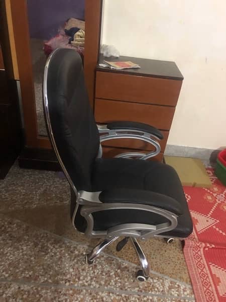 revolving chair office chair easy chair comfortable chair 0