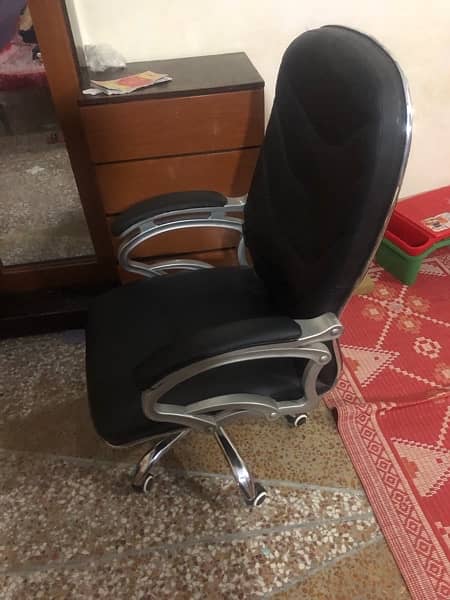 revolving chair office chair easy chair comfortable chair 1