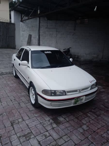 Mitsubishi Lancer 1993 5