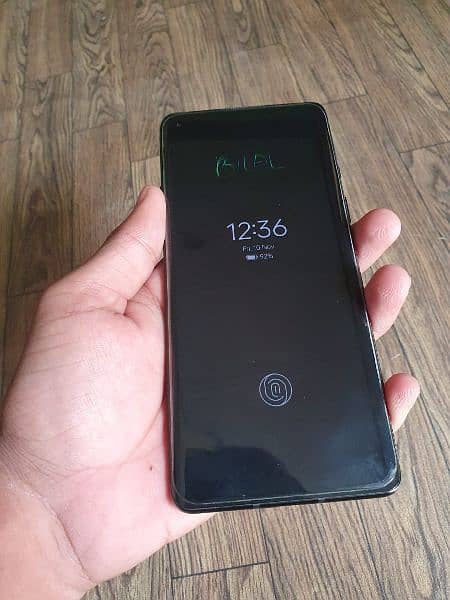 OnePlus 8 with Original charger Urgent Sale / 8GB/ 128GB 9