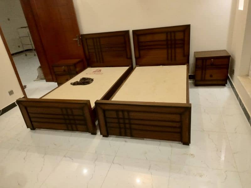 single bed size 3.5*6.5 10 sall guarantee home delivery fitting free 9