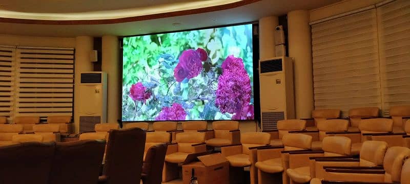 SMD LED SCREEN / POLE STREAMERS / DIGITAL BOARD/ INDOOR CENIMA 8