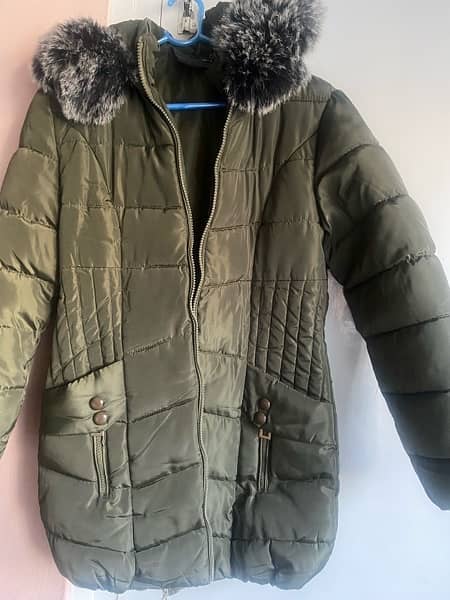 new warm puffer jacket green size small to medium 0