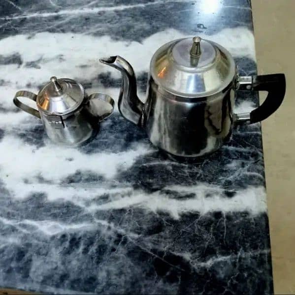 Stainless kettle and milk pot 1
