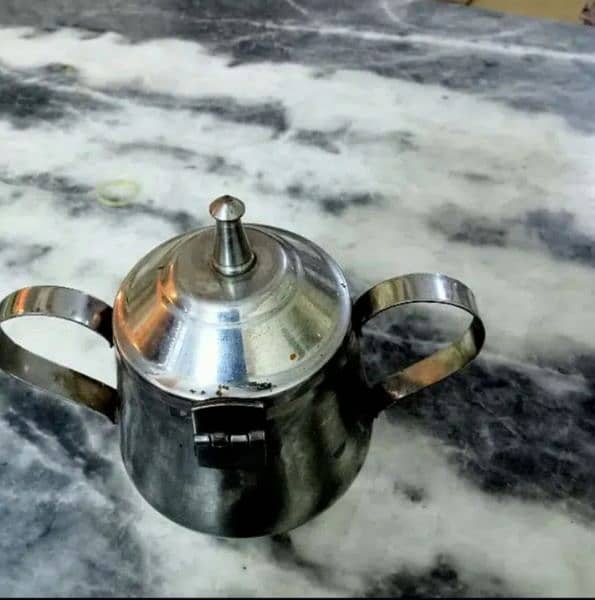 Stainless kettle and milk pot 2