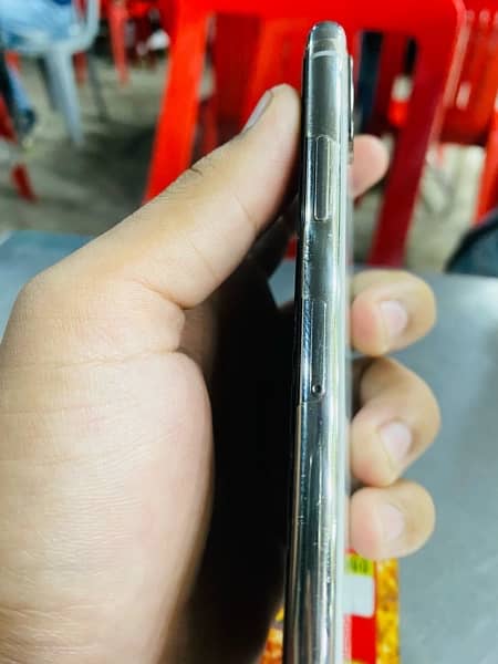 IPHONE X NON PTA 10/10 WATERPACK 3